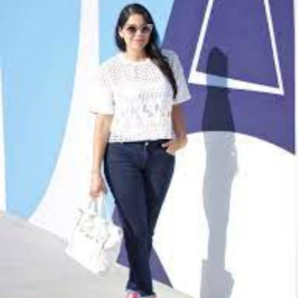 CAbi Jeans Knight Dark Wash Ankle Jeans Size 6 - Picture 2 of 5